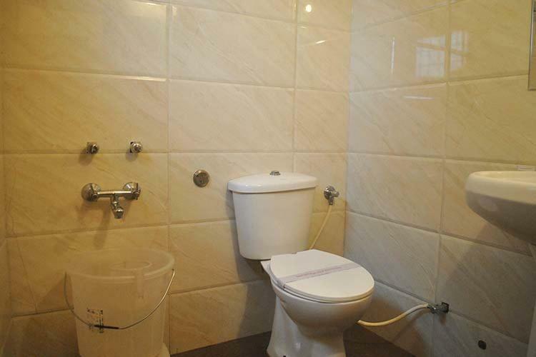 Vijay Palace Hostel Dharamshala Ngoại thất bức ảnh