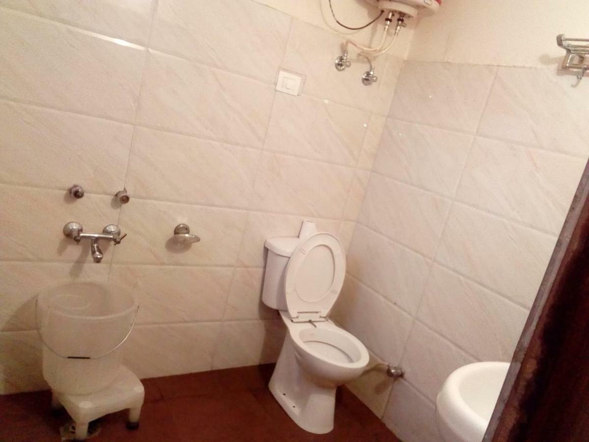 Vijay Palace Hostel Dharamshala Ngoại thất bức ảnh